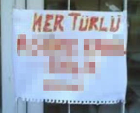 Pencereye bunu yazdılar!