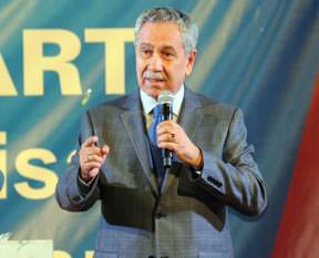 Her taraftan saldırıyorlar