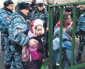 Moskova'da okul baskını