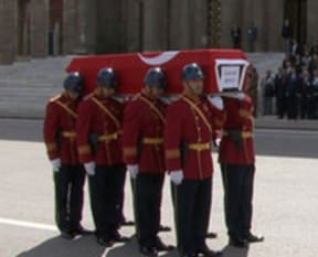 Eski bakan hayatını kaybetti