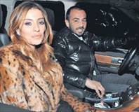 Özge teklif bekliyor