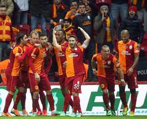 Burak, Drogba ve Sneijder 27 gol attı