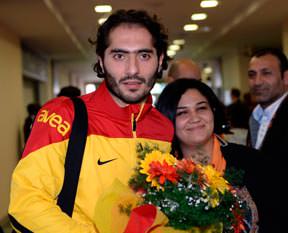 Hamit Altıntop geri döndü