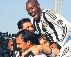 Derbi zaferine açık çek