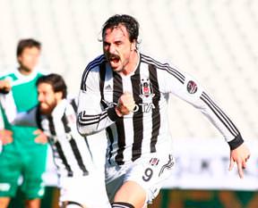 Beşiktaş Almeida ile masaya oturacak