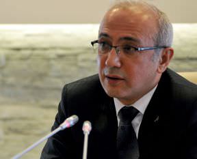 Bakandan internet düzenlemesi açıklaması