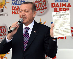 Başbakan'dan tarihi belge