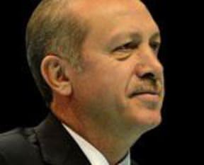 Başbakan için Uzun Adam şarkısı!