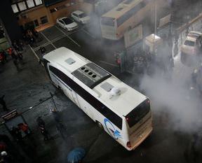 Fenerbahçe'ye taşlı saldırı