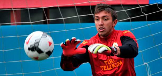 Muslera'dan büyük fedekarlık