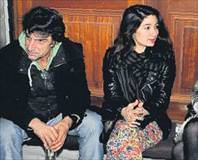 Güler değil kızgınyüz