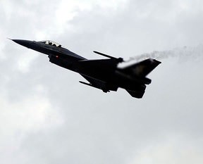 Suriye’den Türk F-16’larına taciz