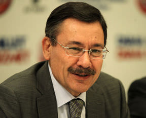 Melih Gökçek'ten seçim açıklaması!