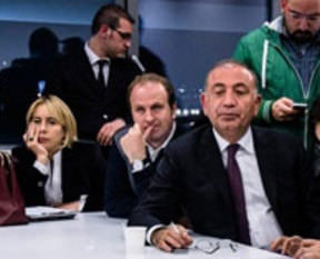 Erdoğan balkon konuşması yaparken CHP Genel Merkezi böyleydi