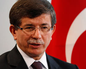 Davutoğlu’ndan Zaman’a ’seks skandalı’ isyanı