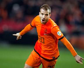 Van Der Vaart müjdesi