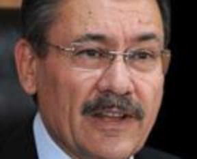 Melih Gökçek bombaladı!