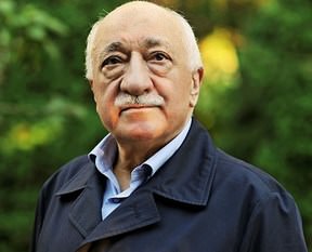 Fethullah Gülen hakkında suç duyurusu