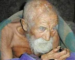 Yaşını duyan şoke oluyor