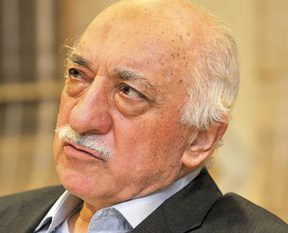 Gülen'den dava üstüne dava