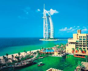 Kızlar takımı Dubai'de!