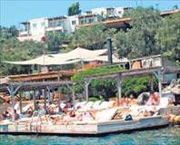 Yunanlı 64 liralık lahmacun yiyecek