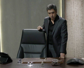 Vadi'de bombalar patlıyor!