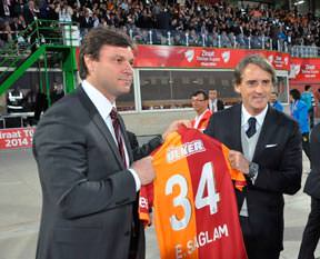 Mancini'den Sağlam'a jest