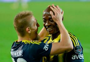 Sevilla’nın gözü Webo’da