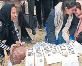 Bizi bırakıp gitme canım