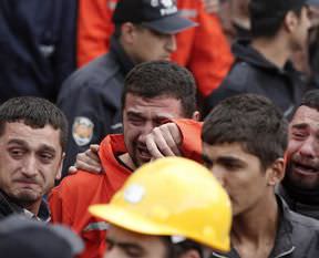 Liderlerden duygu yüklü mesajlar