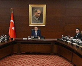 Arınç'tan o iddialara cevap!