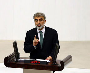 İki bakan hakkındaki önerge reddedildi