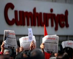 Cumhuriyet gazetesi polise nefret kustu