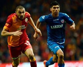 İshak Doğan imzaya yakın