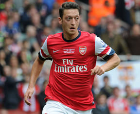 Yıldız futbolcuya büyük şok!