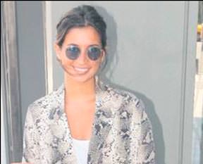 Yüzük el değistirdi