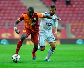 Eboue&Huntelaar takası gündeme geldi