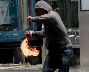 Polis dedikleri kişi provokatör çıktı!