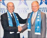 Efsane Ivkovic efes’e imzayı attı