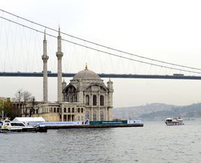 Tarihi Ortaköy Camii ibadete açılıyor