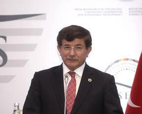 Davutoğlu, kirli oyuna dikkat çekti!