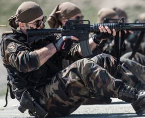 Başkonsolosluğa nasıl girdiler?