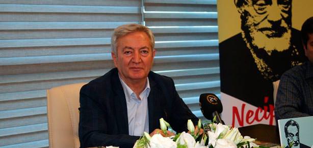 Necip Fazıl'a saygı ödülü