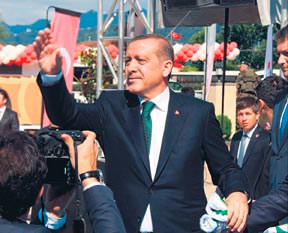 Bu millet yüzüne tükürür