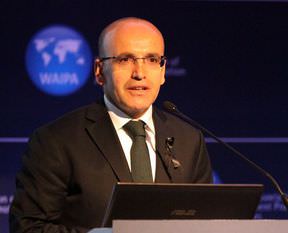 Bakan Şimşek'ten üç çocuklu ailelere vergi indirimi müjdesi