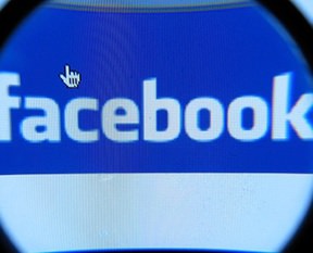 Facebook çöktü!