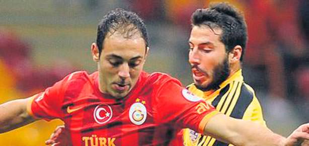 Amrabat Malaga'dan geri dönüyor!