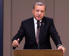 Başbakan'dan önemli mesajlar