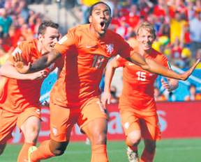 Kupayı kazanın uzaya çıkın!